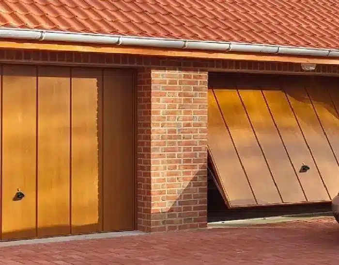 Porte-garage-basculante-pornic